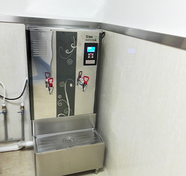 電熱開(kāi)水器
